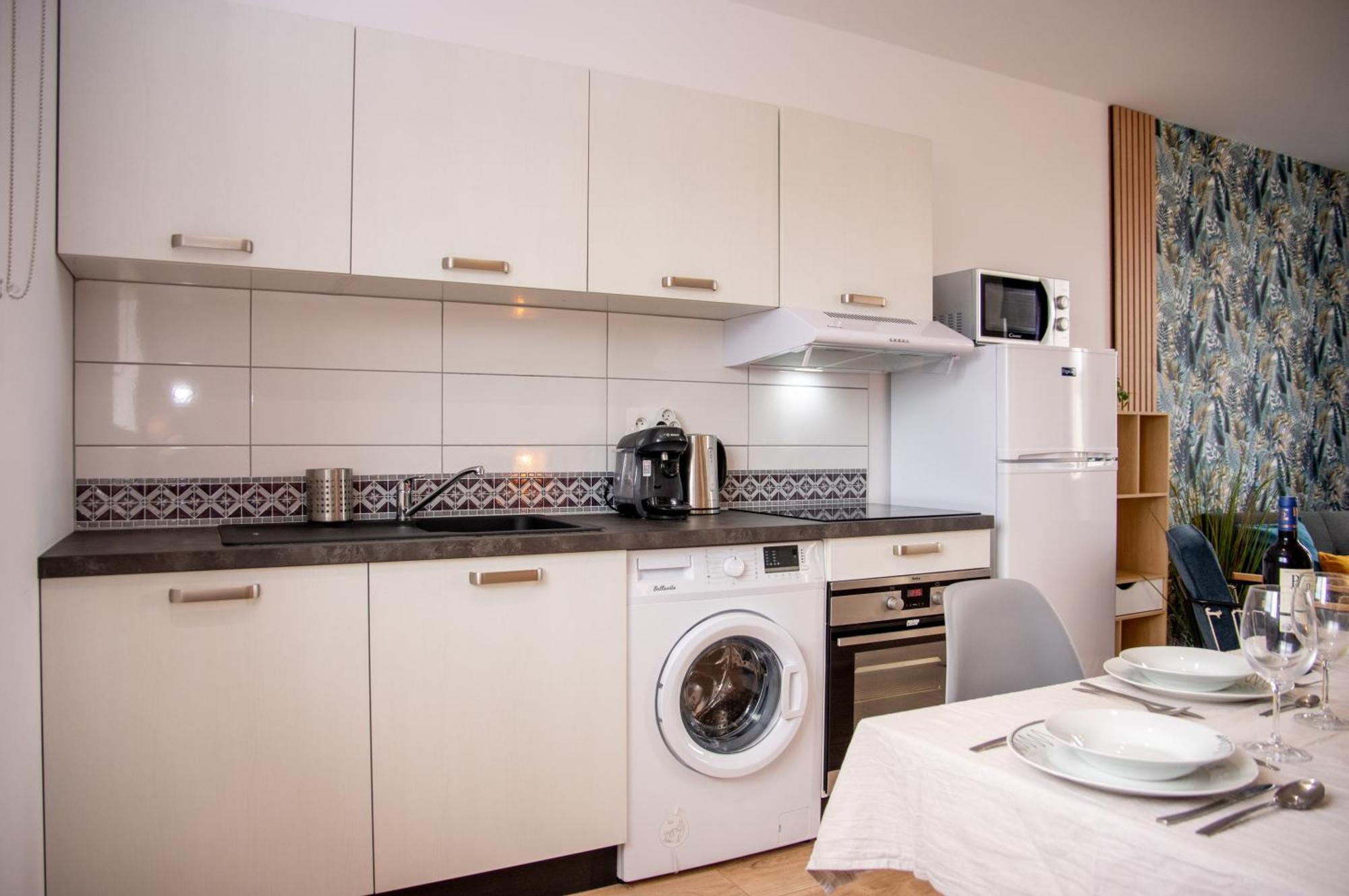 Duplex Cocoon - 10 Min De Blaye - 20 Min Cnpe - Wifi - Tv Hd Apartamento Saint-Seurin-de-Cursac Exterior foto